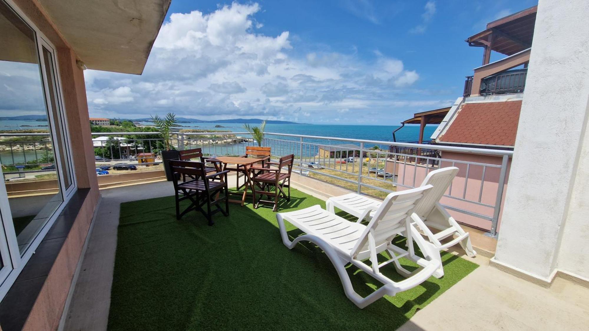 Guest House Compass Lozenets Rum bild